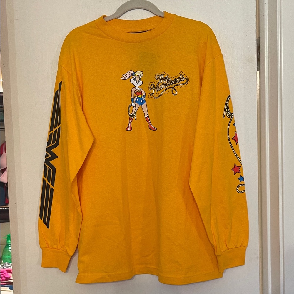 The Hundreds x WB 100 Looney Tunes
Wonder Lola Tshirt size med NWT
